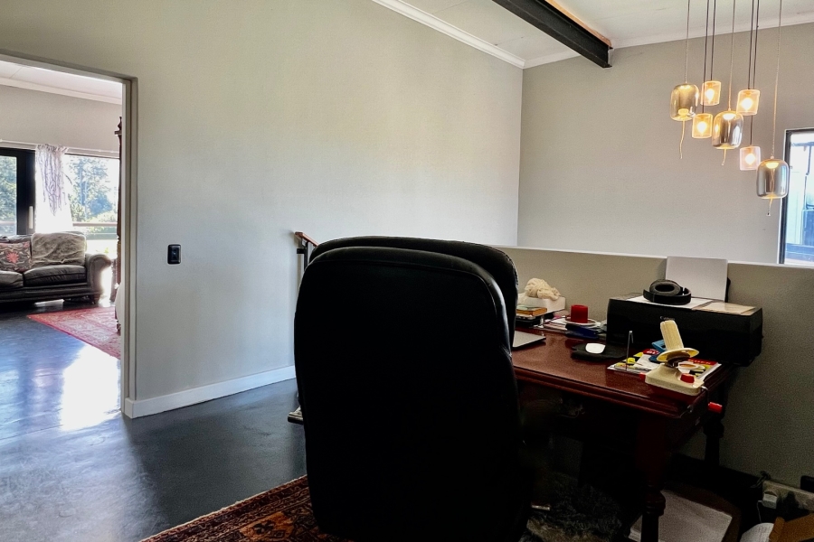 3 Bedroom Property for Sale in Highlands Western Cape